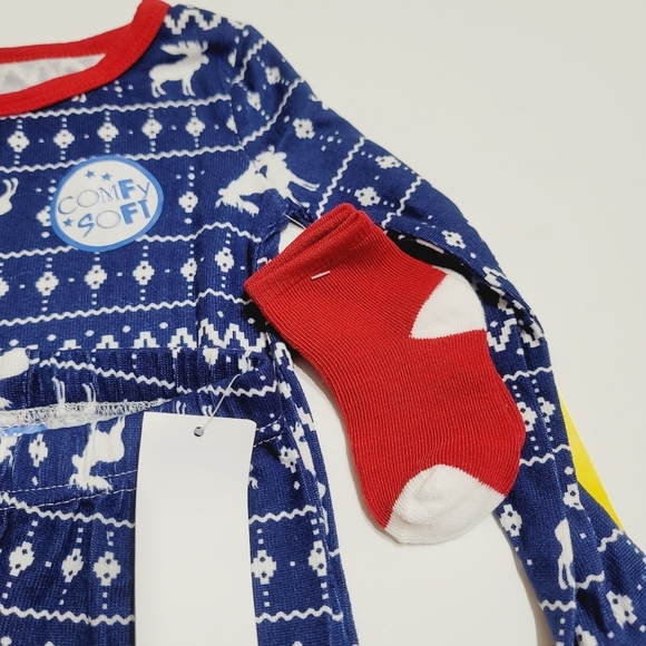 Nwt Max and Olivia boys Christmas pajama set.4T - Picture 3 of 6